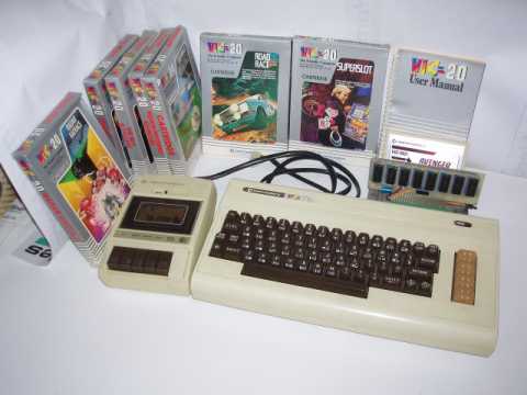Vic 20, Commodore 64, Amiga: in mostra ci sono i pc degli anni 80